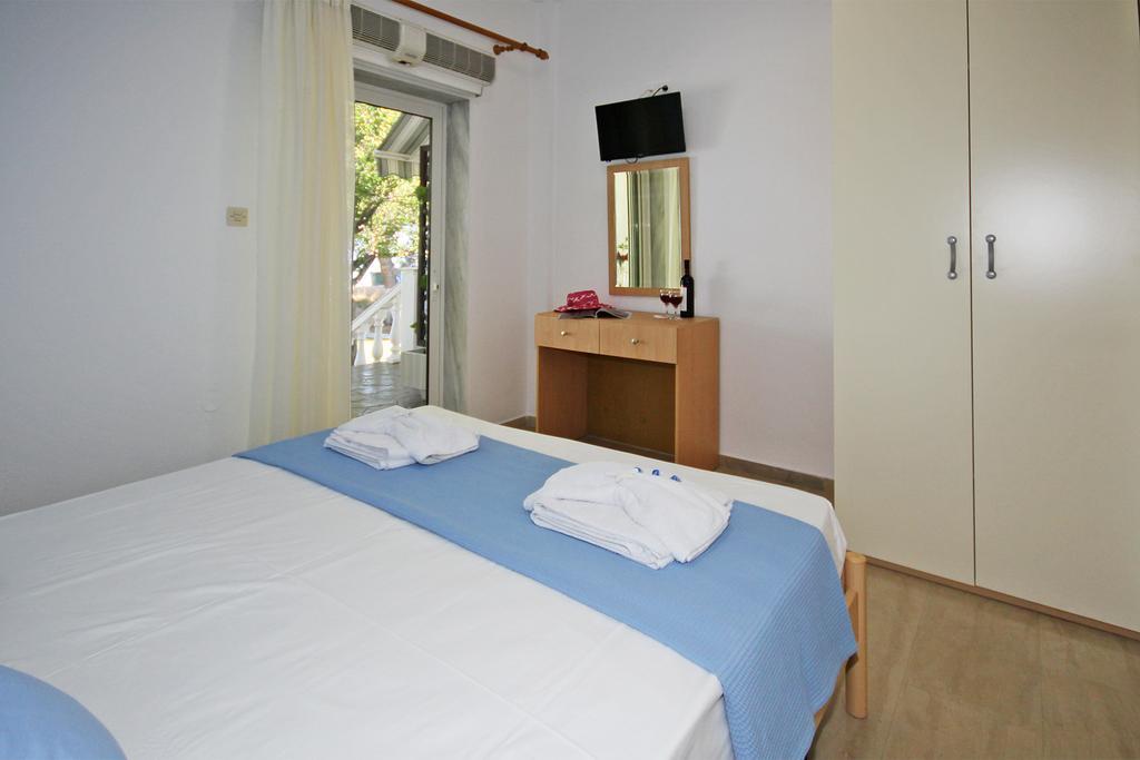 Garden View Apartments 네오스마르마라스 객실 사진